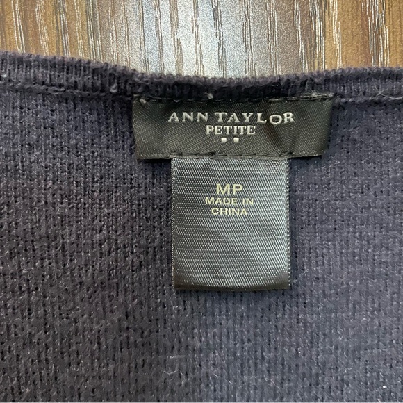 Navy cap sleeve peplum sweater top, Ann Taylor medium petite - Picture 3 of 7
